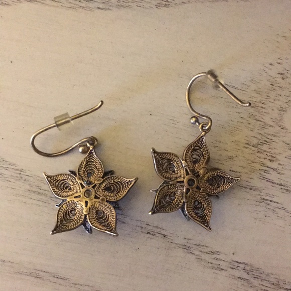 Silver and gold intricate  flower earrings - Picture 2 of 3